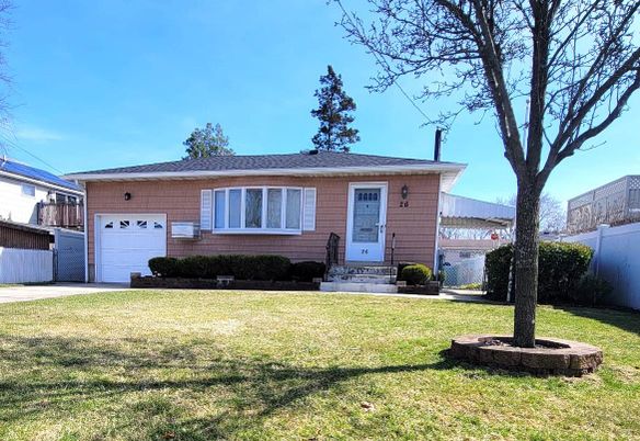Attached, Backyard, Exterior, Facade, Split Level