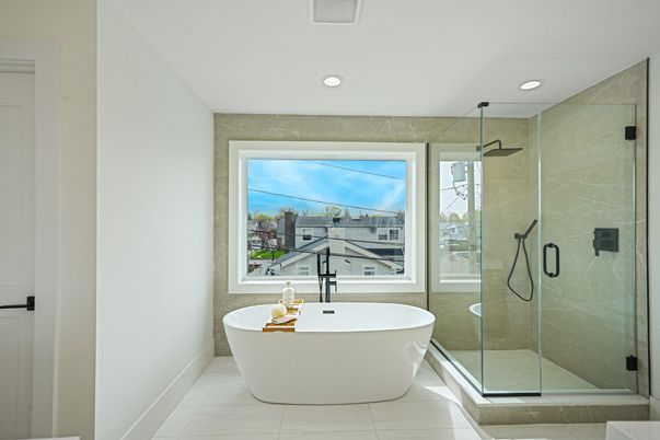 Bathroom, Free Standing Baths, Glass Shower, Interior, Recessed Lighting