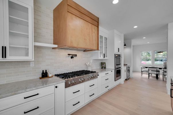 Dining room, Interior, Kitchen, Recessed Lighting, Stainless Steel Appliances, Wood Texture Flooring