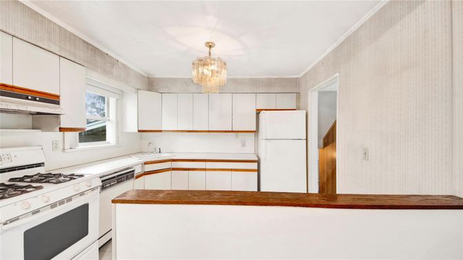 Chandelier, Interior, Kitchen