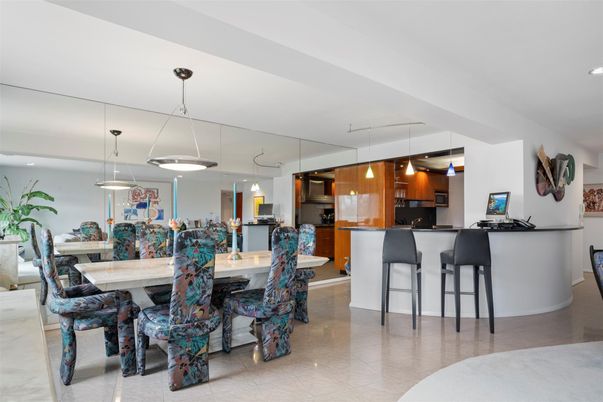 Dining room, Interior, Kitchen, Pendant Lights, Recessed Lighting