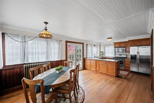 Dining room, Interior, Kitchen, Stainless Steel Appliances, Wood Texture Flooring