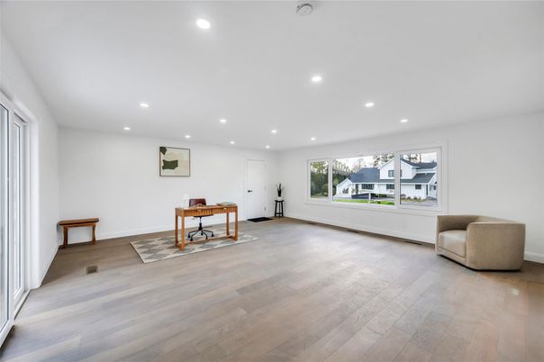 Interior, Recessed Lighting, Wood Texture Flooring