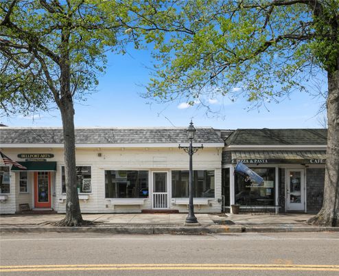 Exterior, Facade, None
