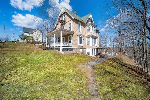 Backyard, Exterior, Facade, Queen Anne Victorian