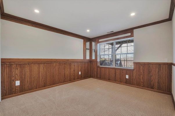 Empty room, Interior, Recessed Lighting