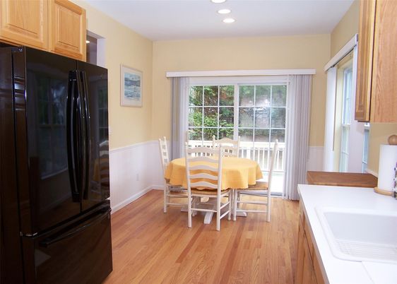 Dining room, Interior, Kitchen, Recessed Lighting, Wood Texture Flooring