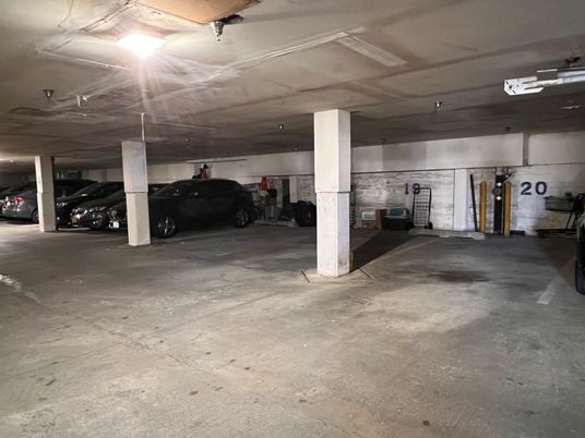 Garage, Interior