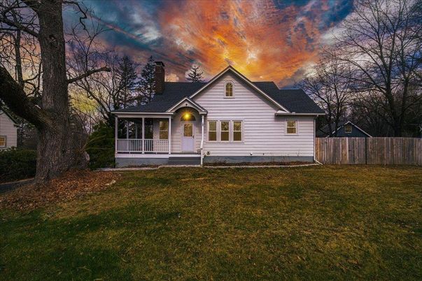 Backyard, Exterior, Facade, Farmhouse