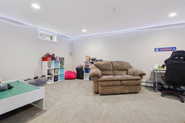 Game Room, Interior, Living room, Recessed Lighting