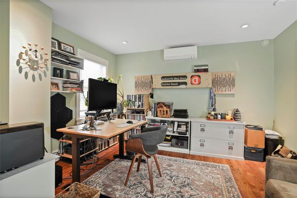 Home Office, Interior, Recessed Lighting, Wood Texture Flooring