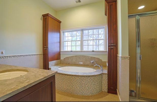 Bathroom, Interior, Recessed Lighting