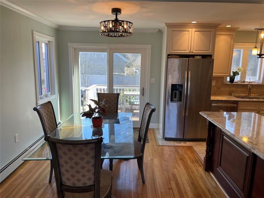 Chandelier, Dining room, Interior, Kitchen, Recessed Lighting, Wood Texture Flooring