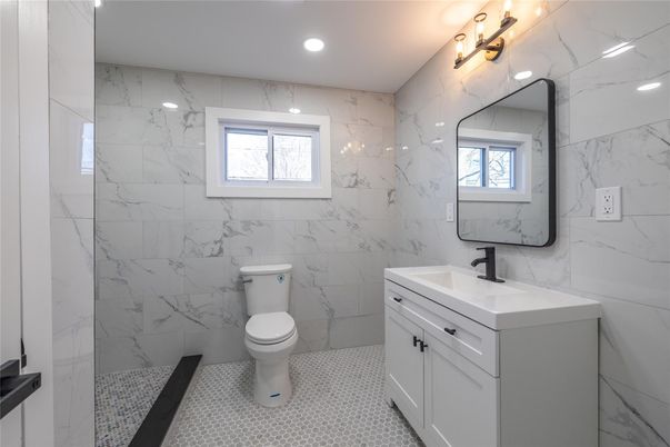 Bathroom, Interior, Marble Walls, Recessed Lighting