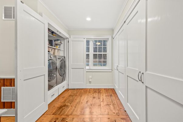 Interior, Recessed Lighting, Utility Closets, Washer, Wood Texture Flooring