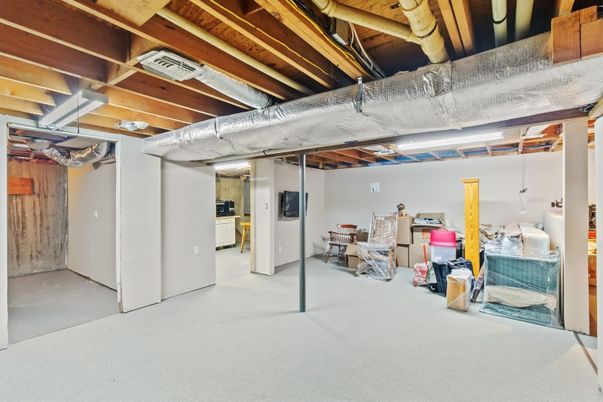 Interior, Washer, Wooden Beams