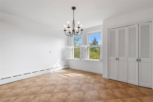 Chandelier, Empty room, Interior