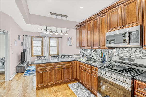 Interior, Kitchen, Pendant Lights, Recessed Lighting, Wood Texture Flooring