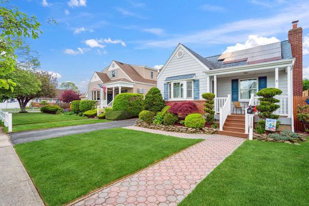 Exterior, Facade, Solar Panels, Cape Cod