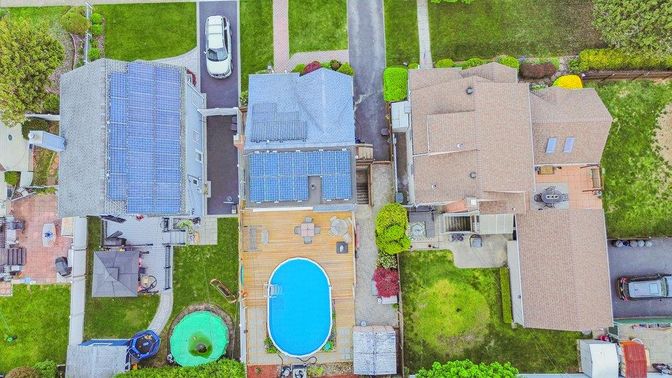 Exterior, Drone