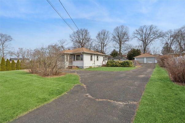 Backyard, Detached Garage, Exterior