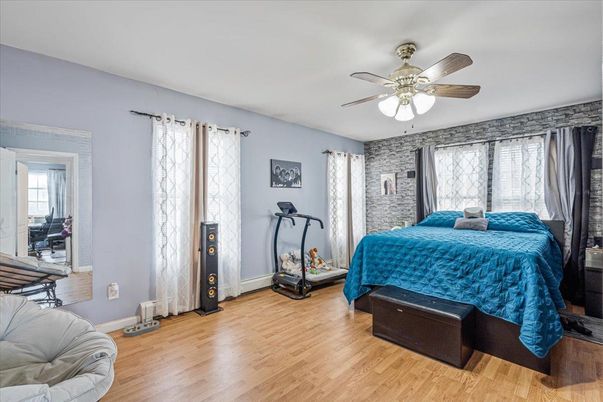 Bedroom, Fitness Equipment, Interior, Stone Walls, Wood Texture Flooring