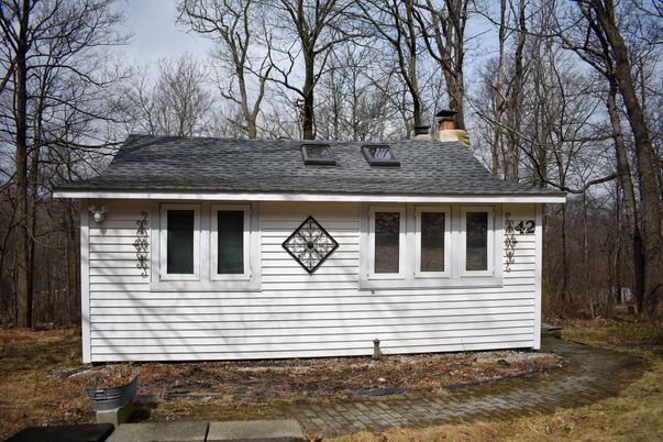 Exterior, Facade, Cape Cod