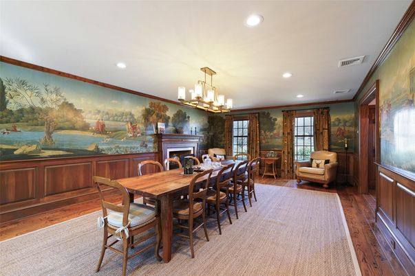 Chandelier, Dining room, Fireplace, Interior, Recessed Lighting, Wood Texture Flooring