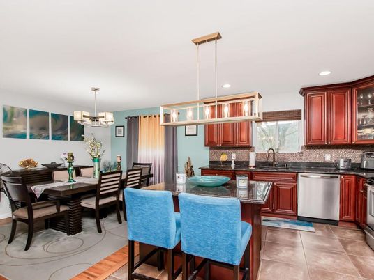 Dining room, Interior, Kitchen, Pendant Lights, Recessed Lighting, Stainless Steel Appliances