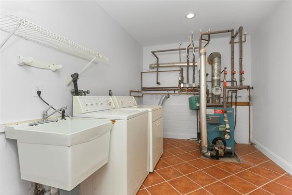 Interior, Recessed Lighting, Washer