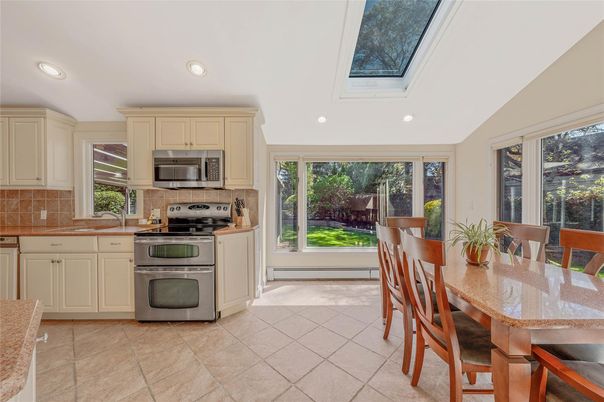 Dining room, Interior, Kitchen, Recessed Lighting, Stainless Steel Appliances