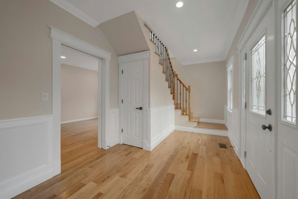 Interior, Recessed Lighting, Wood Texture Flooring
