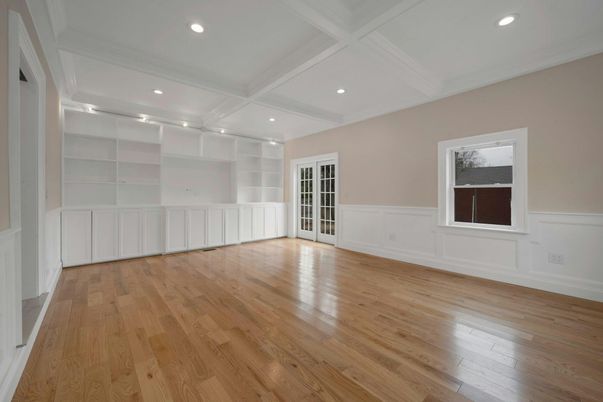 Empty room, Interior, Recessed Lighting, Wood Texture Flooring