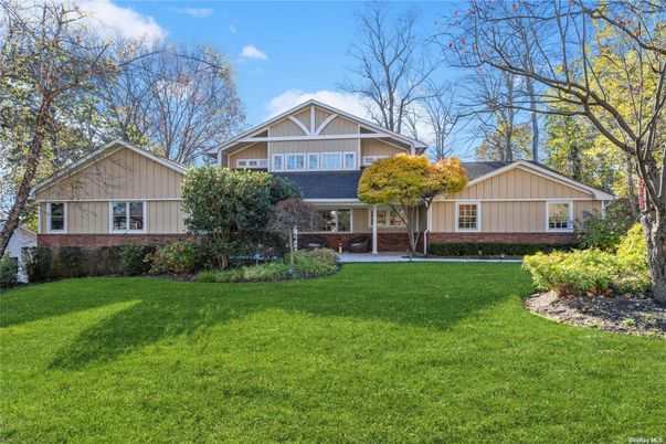Backyard, Exterior, Facade, Brick Facade, Split Level