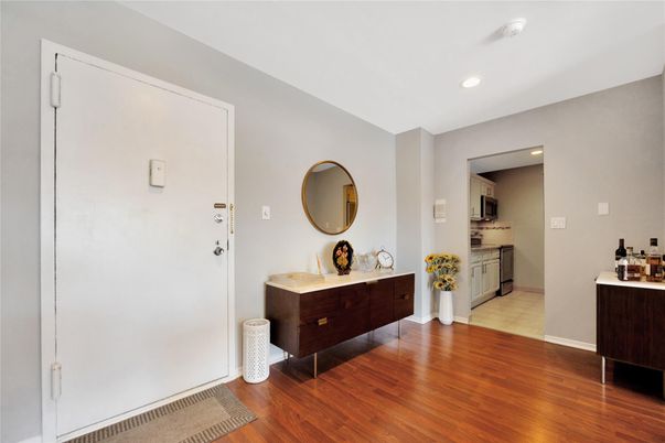 Bathroom, Interior, Recessed Lighting, Wood Texture Flooring