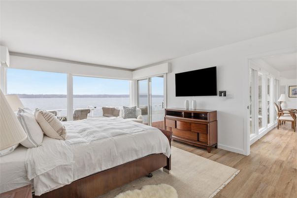 Bedroom, Interior, Water, Wood Texture Flooring