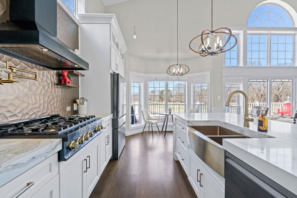 Dining room, Interior, Kitchen, Pendant Lights, Stainless Steel Appliances, Wood Texture Flooring