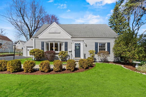 Detached Garage, Exterior, Facade, Cape Cod