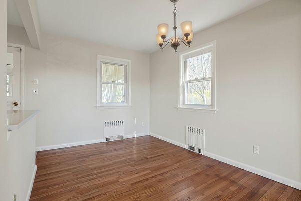 Chandelier, Empty room, Interior, Wood Texture Flooring