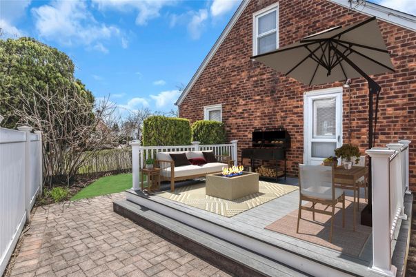 Exterior, Fireplace