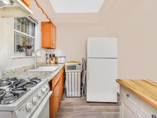 Interior, Kitchen, Wood Texture Flooring