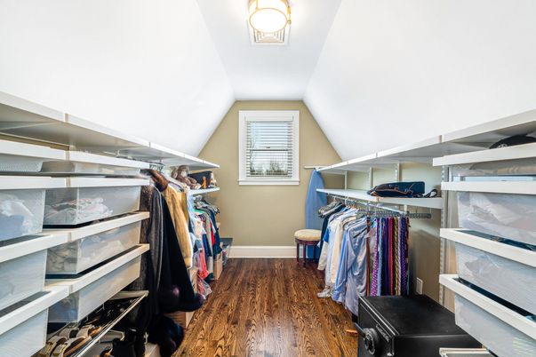 Interior, Walk-in Closets, Wood Texture Flooring