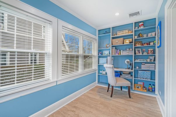 Home Office, Interior, Recessed Lighting, Wood Texture Flooring