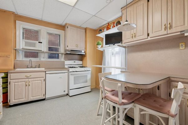 Interior, Kitchen, Pendant Lights
