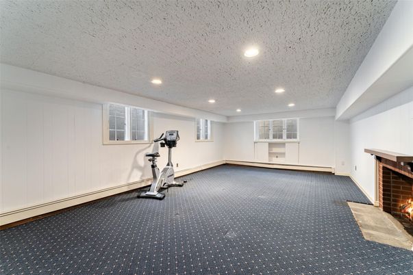 Fireplace, Fitness Equipment, Interior, Recessed Lighting