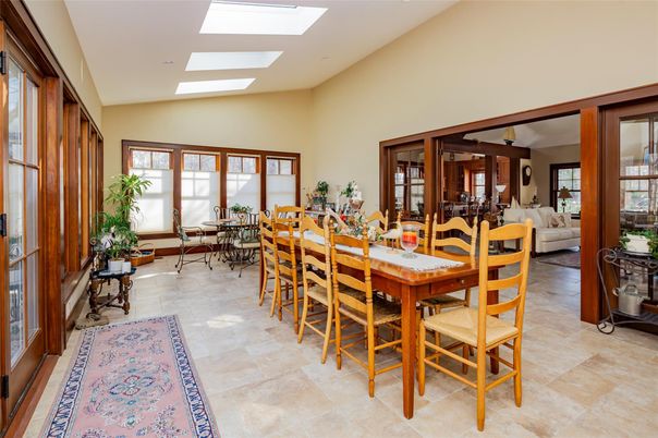 Dining room, Interior, Recessed Lighting