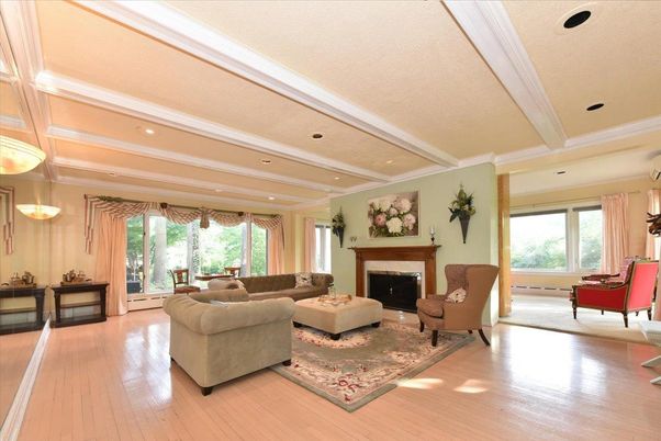 Fireplace, Interior, Living room, Pendant Lights, Recessed Lighting, Wood Texture Flooring