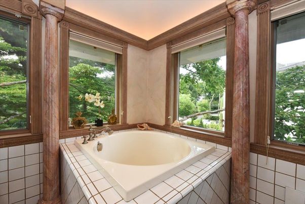 Bathroom, Interior, Tile Countertops