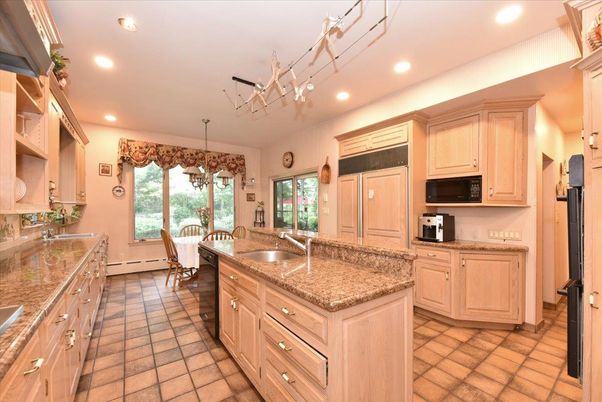 Chandelier, Dining room, Interior, Kitchen, Recessed Lighting