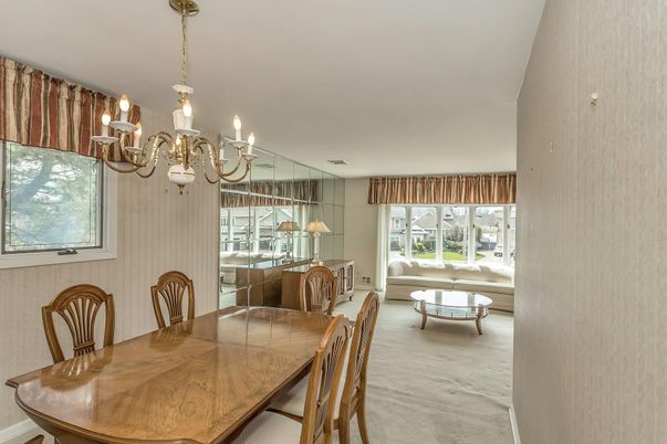 Chandelier, Dining room, Interior, Living room